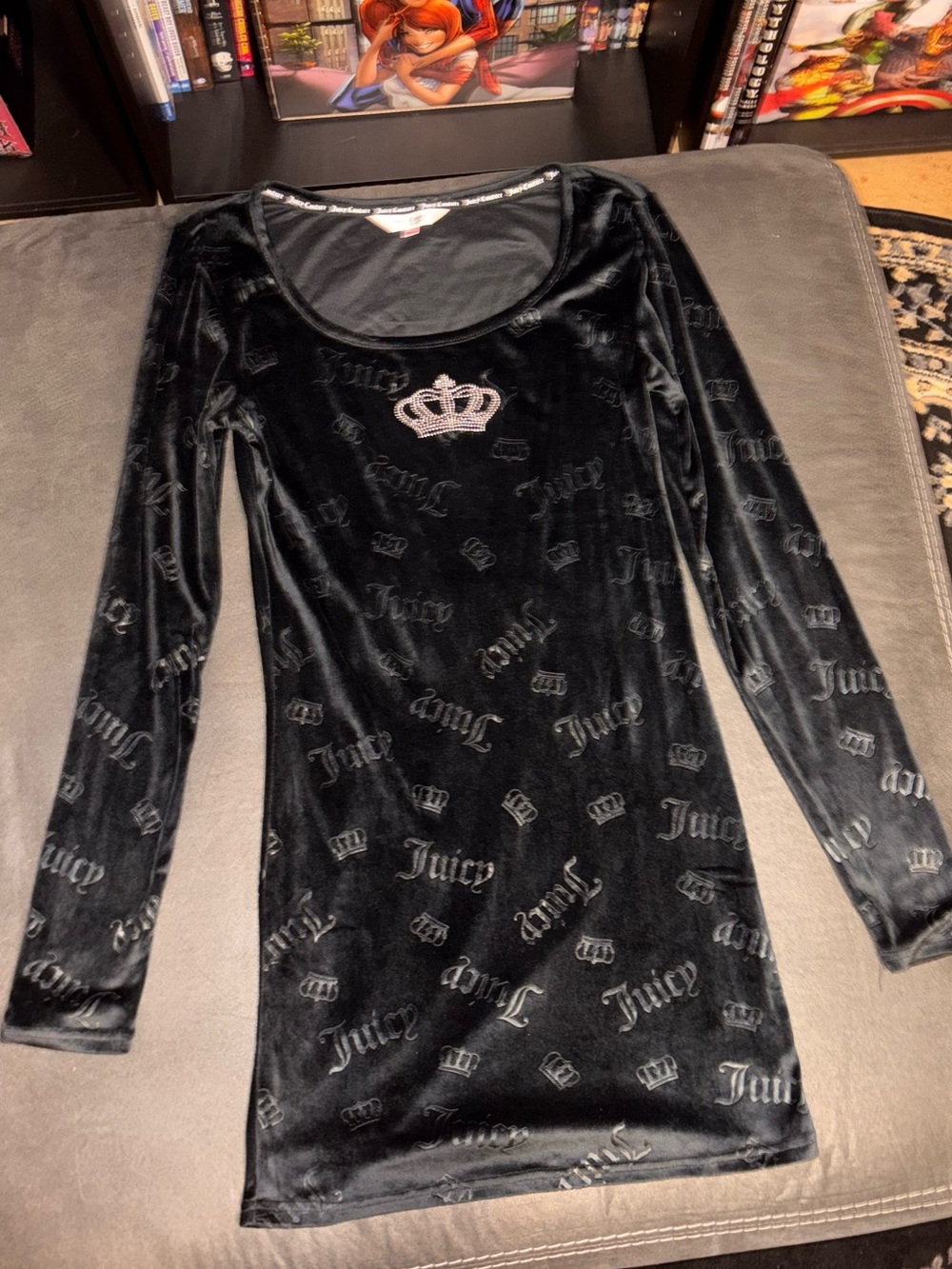 Juicy Couture Black Velvet Long Sleeve Scoop Neck Sleep Shirt, Bling Crown